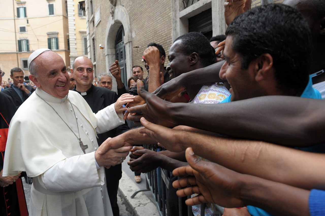 Pope Francis during a visit to the Astalli centre. Rome, Italy. ©ALESSIA GIULIANI/CPP